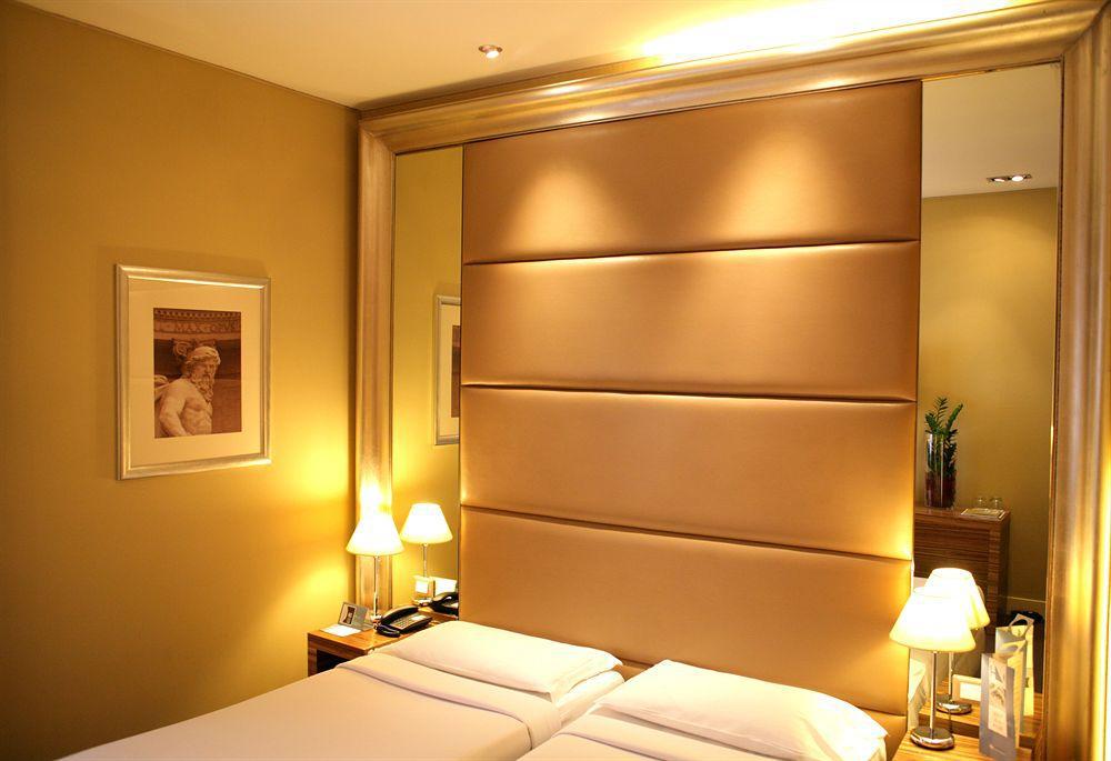 Hotel Saint John Roma Esterno foto