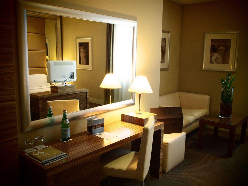 Hotel Saint John Roma Esterno foto