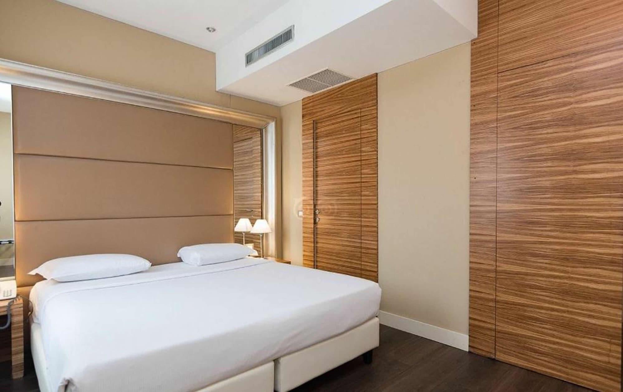 Hotel Saint John Roma Esterno foto
