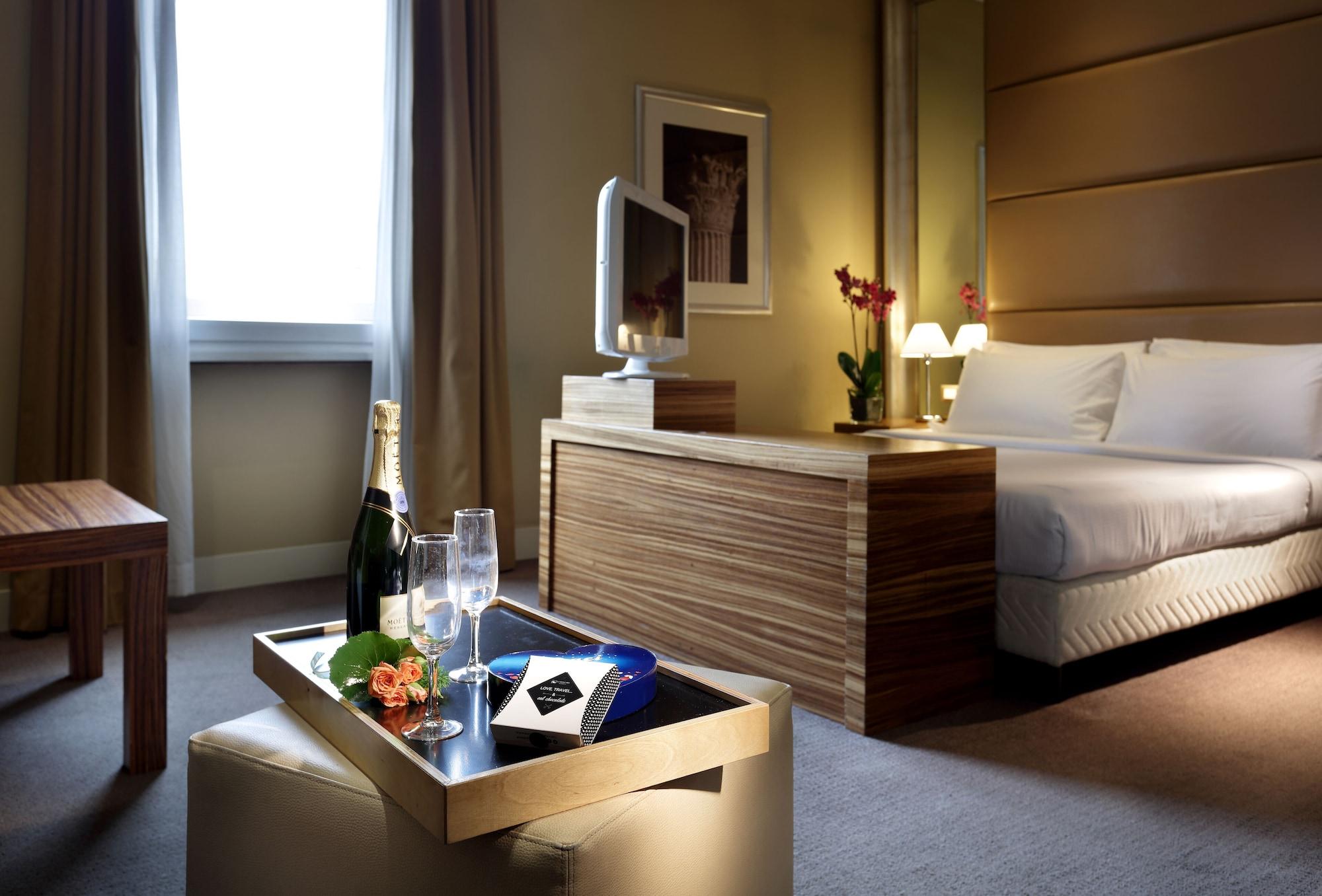 Hotel Saint John Roma Esterno foto