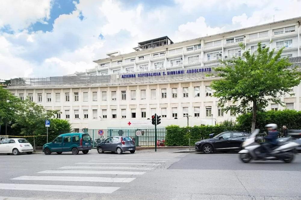 Hotel Saint John Roma Esterno foto