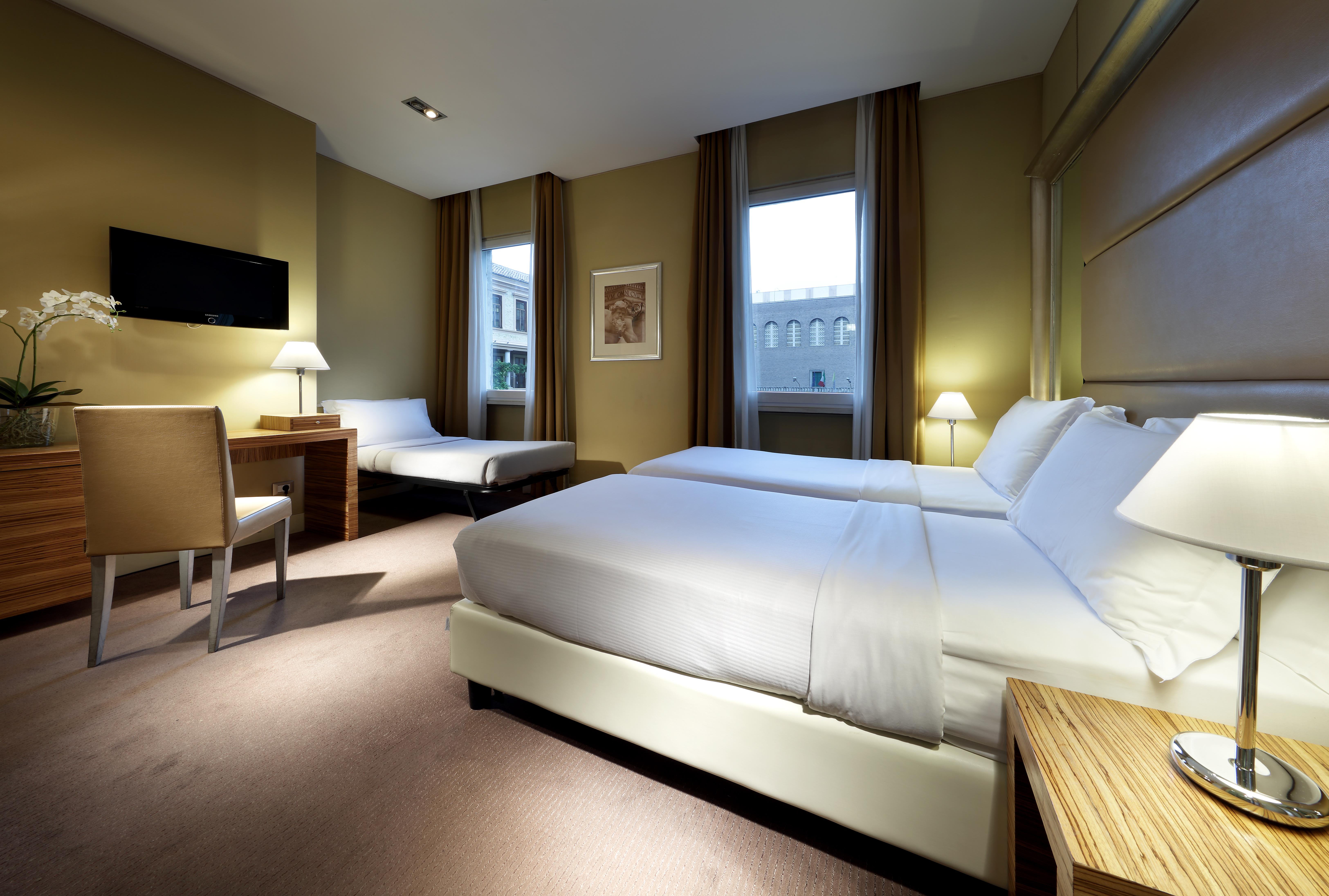 Hotel Saint John Roma Esterno foto