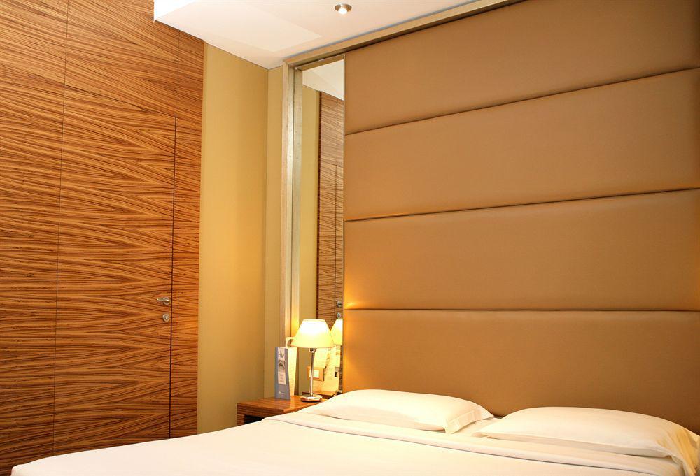 Hotel Saint John Roma Esterno foto