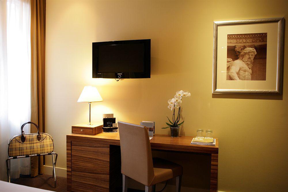 Hotel Saint John Roma Esterno foto